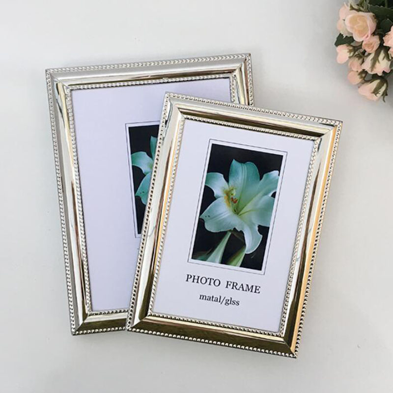 ヨーロッパスタイルのメタルシルバーカラー長方形フォトフレーム - Bamboo Photo Frame のレビューと価格